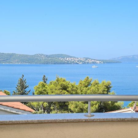 Sunny Place With Sea View Trogir Eksteriør billede