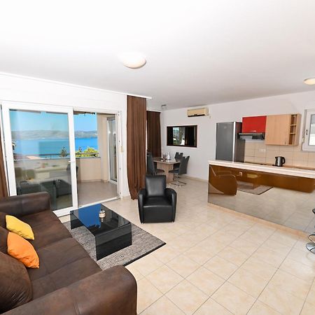 Sunny Place With Sea View Trogir Eksteriør billede